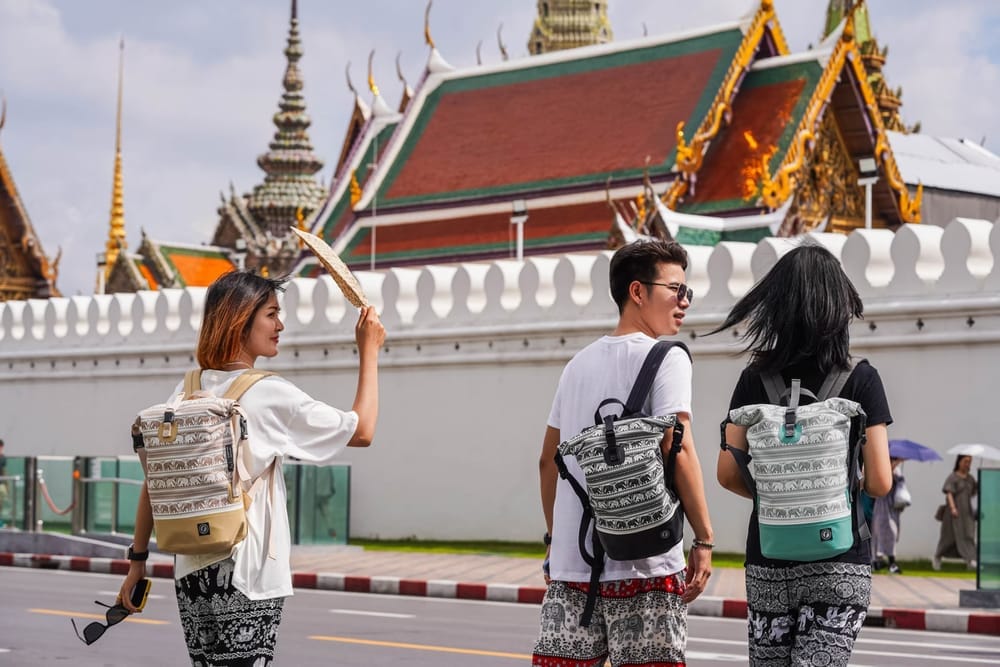 กระเป๋าเป้กันน้ำ FEELFREE MINI DRY TANK CHANG รุ่นช้าง ความจุ 12 ลิตร สีแทน